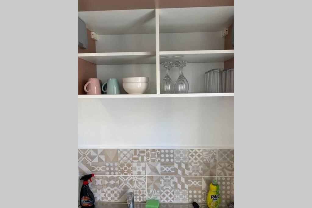 L'Appartement De Moliere N°3 モンリュソン エクステリア 写真